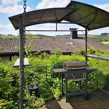 Ferienhaus Lena Im Sauerland Direkt Am Hennesee Meschede Luaran gambar