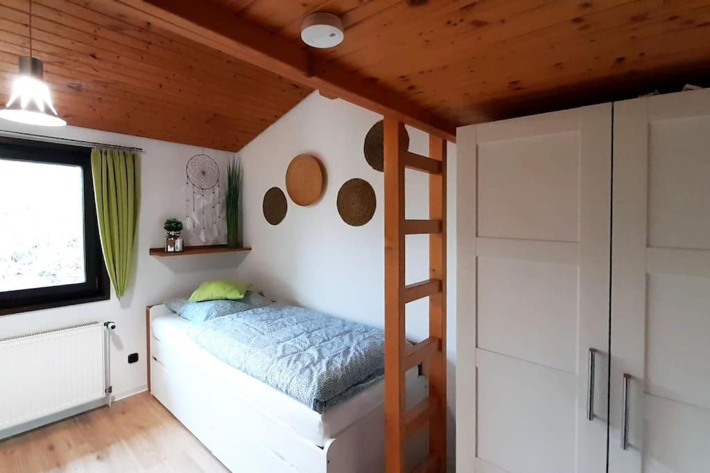 Ferienhaus Lena Im Sauerland Direkt Am Hennesee Meschede Luaran gambar