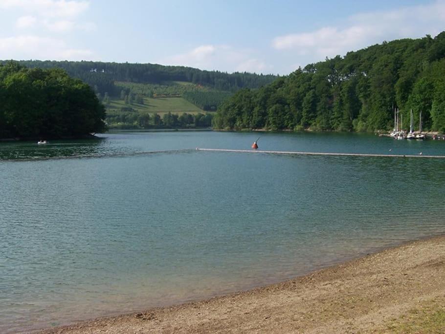 Ferienhaus Lena Im Sauerland Direkt Am Hennesee Meschede Luaran gambar