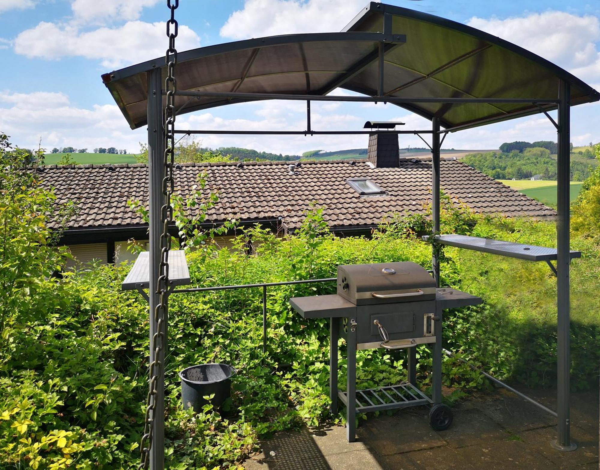 Ferienhaus Lena Im Sauerland Direkt Am Hennesee Meschede Luaran gambar